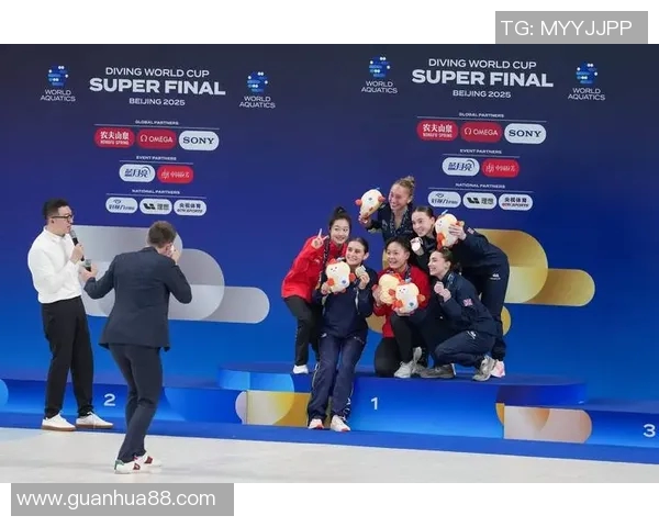 世界游泳锦标赛开幕，中国跳水梦之队首日三金