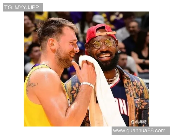 东契奇赛后幽默金句引爆全场笑声 笑点不断掀起热议